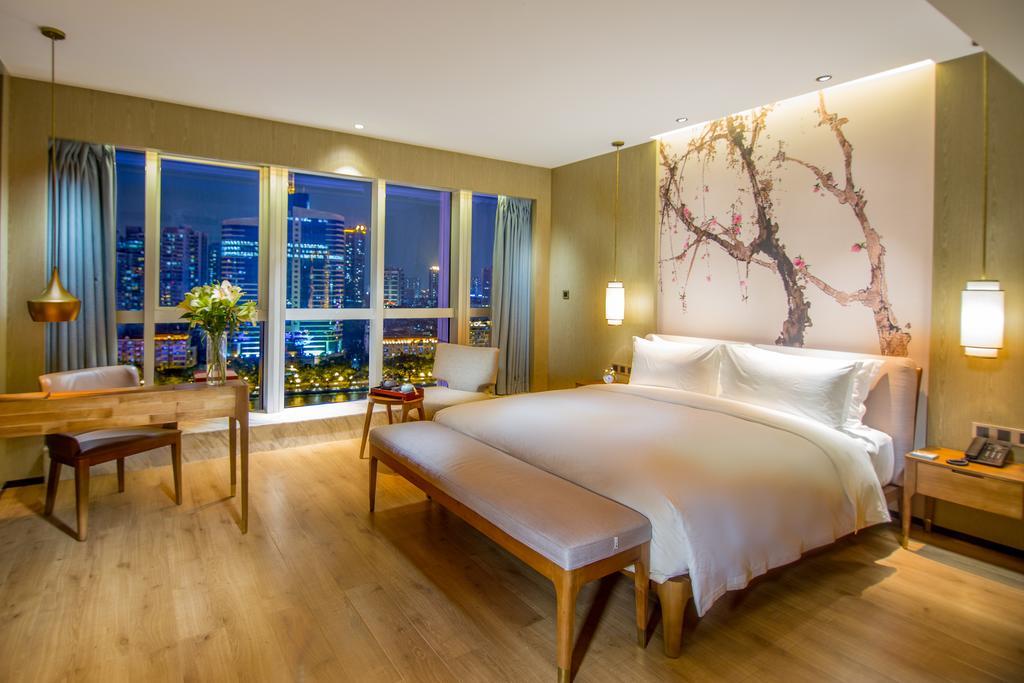 Howard Johnson Riverview Hotel กวางโจว ภายนอก รูปภาพ